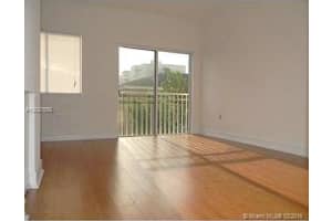 7995 NW 8th St #108c, Miami, FL 33126, Sold 06/10/16