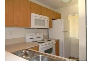 7995 NW 8th St #108c, Miami, FL 33126, Sold 06/10/16