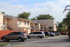 15690 SW 82nd Cir Ln, Miami, FL 33193, Sold 09/08/16