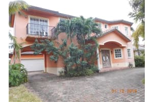 9950 NW 26th St, Doral, FL 33172, Sold 02/15/17