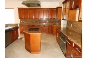 9950 NW 26th St, Doral, FL 33172, Sold 02/15/17