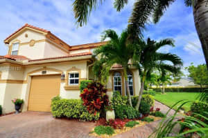 9701 Darlington Pl, Cooper City, FL 33328, Sold 04/06/16