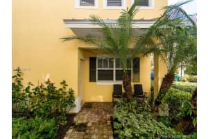 713 SE 16th St, Fort Lauderdale, FL 33316, Sold 03/21/16