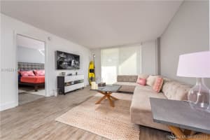 345 Ocean Dr, Miami Beach, FL 33139, Sold 04/29/16