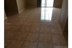 8517 NW 7th St, Miami, FL 33126, Sold 04/01/16