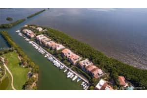 6213 Paradise Point Dr, Palmetto Bay, FL 33157, Sold 04/05/17