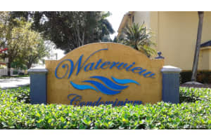 19 SW 82nd Ln, Miami, FL 33193, Sold 02/23/16