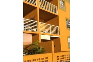 9735 Fontainebleau Blvd G305, Miami, FL 33172, Sold 03/15/16