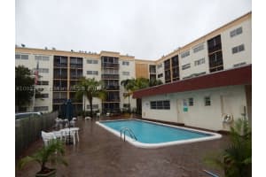 220 SW 9th Ave, Hallandale Beach, FL 33009, Sold 03/14/16