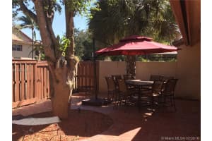 8553 SW 113th Ct, Miami, FL 33173, Sold 04/29/16