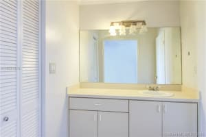 14307 Kendale Lakes Cir, Miami, FL 33183, Sold 04/22/16