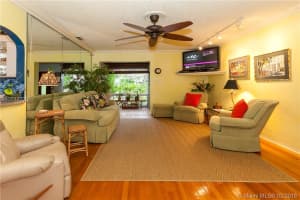 637 Poinciana Dr, Fort Lauderdale, FL 33301, Sold 06/10/16