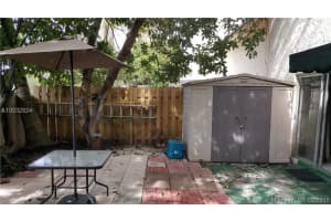 8480 SW 156th Pl, Miami, FL 33193, Sold 05/17/16