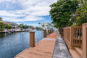 16500 NE 27th Ave, North Miami Beach, FL 33160, Sold 12/01/16