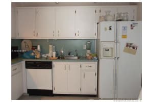 401 Golden Isles Dr, Hallandale Beach, FL 33009, Sold 05/13/16