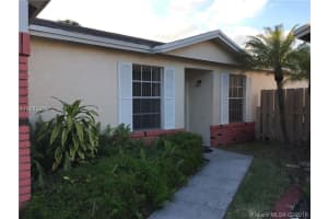 8351 NW 193rd Ln, Hialeah, FL 33015, Sold 04/20/16