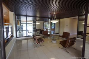 3375 N Country Club Dr, Miami, FL 33180, Sold 08/03/16