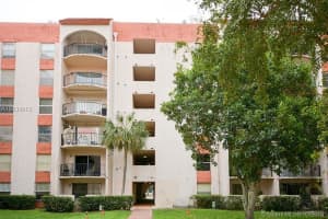 5201 NW 7th St, Miami, FL 33126, Sold 03/24/16