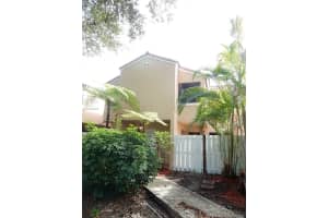 11800 SW 80th St, Miami, FL 33183, Sold 06/06/16
