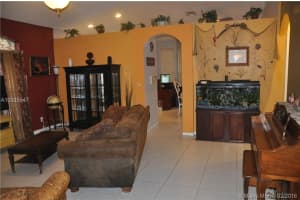 908 NW 133rd Ave, Pembroke Pines, FL 33028, Sold 04/19/16