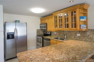1000 Michigan Ave, Miami Beach, FL 33139, Sold 06/20/16