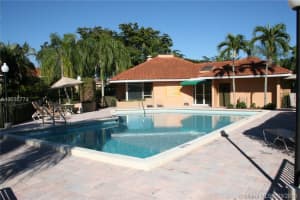 10449 NW 8th St, Pembroke Pines, FL 33026, Sold 04/18/16