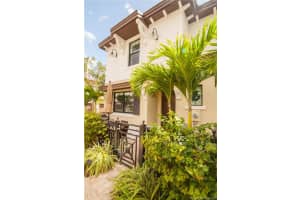 851 S Ocean Blvd, Pompano Beach, FL 33062, Sold 05/04/16