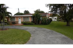 9887 NW 27th Terrace, Doral, FL 33172, Sold 06/13/16