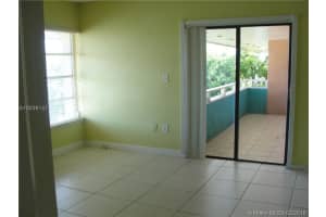 17600 NW 68th Ave APT B4008, Hialeah, FL 33015, Sold 05/06/16