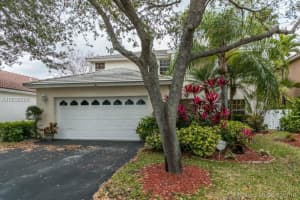931 NW 97th Ave, Plantation, FL 33324, Sold 04/26/16