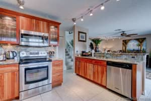 931 NW 97th Ave, Plantation, FL 33324, Sold 04/26/16