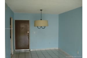 5199 NW 7th St, Miami, FL 33126, Sold 05/13/16