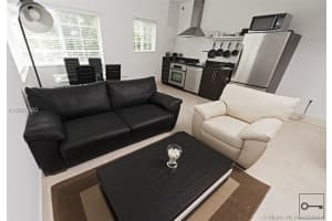 1300 Pennsylvania Ave, Miami Beach, FL 33139, Sold 06/14/16