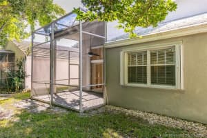 9362 NW 8th Cir, Plantation, FL 33324, Sold 04/05/17