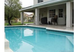 950 NW 197th Terrace, Pembroke Pines, FL 33029, Sold 04/04/16