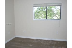 350 Palm Cir W, Pembroke Pines, FL 33025, Sold 07/25/16