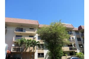 1121 SW 122nd Ave, Miami, FL 33184, Sold 06/22/16