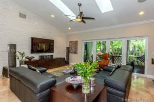 15615 NW 83rd Pl, Hialeah, FL 33016, Sold 06/23/16