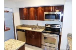 18725 NW 62nd Ave, Hialeah, FL 33015, Sold 04/22/16