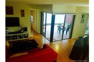 9746 NW 4th Ln, Miami, FL 33172, Sold 03/31/16