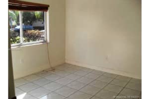 611 NW 82nd Ave, Miami, FL 33126, Sold 05/26/16