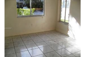 611 NW 82nd Ave, Miami, FL 33126, Sold 05/26/16