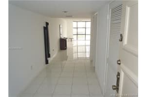 6423 Collins Ave, Miami Beach, FL 33141, Sold 12/29/16