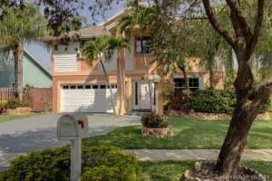 9761 SW 219th St, Cutler Bay, FL 33190, Sold 06/17/16
