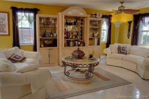 9761 SW 219th St, Cutler Bay, FL 33190, Sold 06/17/16