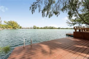 4879 SW 71st Pl, Miami, FL 33155, Sold 05/13/16