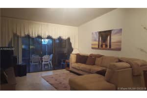 927 NW 79th Terrace, Plantation, FL 33324, Sold 05/12/16