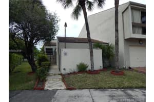 9143 Fontainebleau Blvd, Miami, FL 33172, Sold 08/26/16