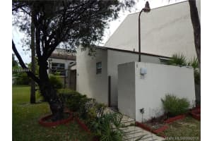 9143 Fontainebleau Blvd, Miami, FL 33172, Sold 08/26/16