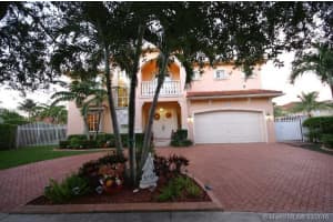 8917 NW 176th Ln, Hialeah, FL 33018, Sold 11/10/16